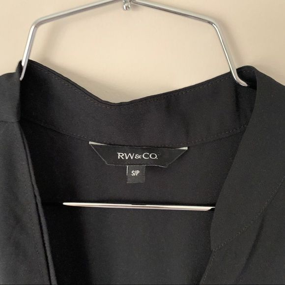 Black Rw&Co sleeveless blouse size small - Picture 4 of 7